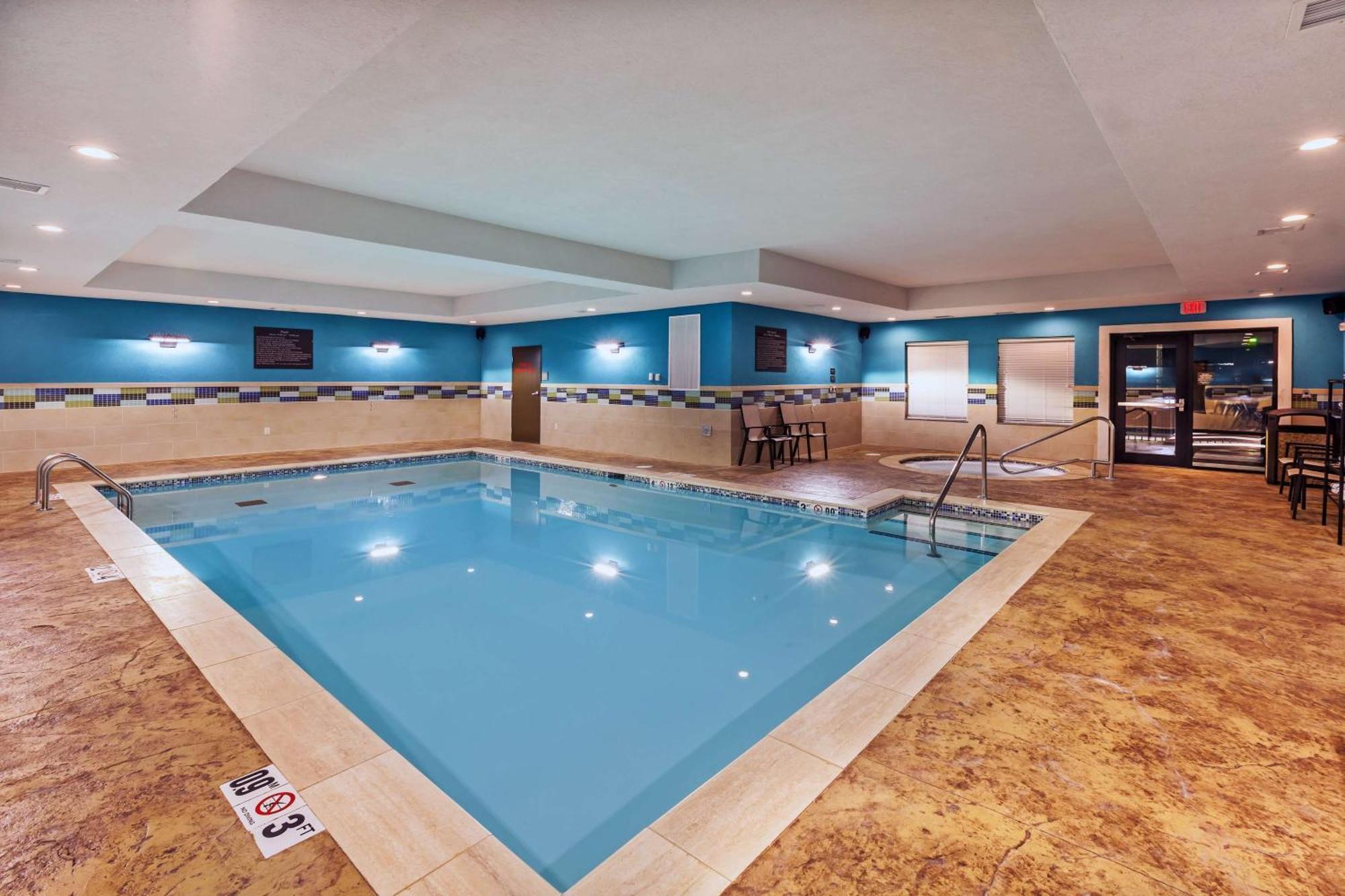 Hampton Inn & Suites Claremore Buitenkant foto